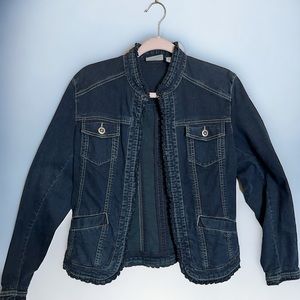 🤎 CHICO’S Platinum Denim Jacket 🤎